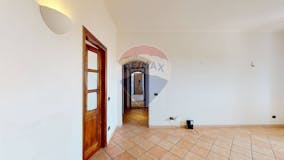 Two-bedroom Apartment of 80m² in Via Magnago 29