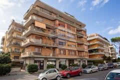 Two-bedroom Apartment of 82m² in Viale Capitan Casella 48