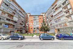 Three-bedroom Apartment of 100m² in Via Giuseppe Macherione 20