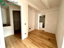 One-bedroom Apartment of 89m² in Via Montebello 29