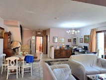 Multi-bedroom Villa of 140m² in Via Carlo Calcaterra 28