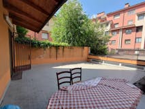 Two-bedroom Apartment of 110m² in Via Innocenzo Malvasia 55