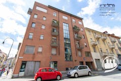 Two-bedroom Apartment of 85m² in Via Vigone 19