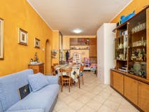 Two-bedroom Apartment of 80m² in Largo Agosta 2