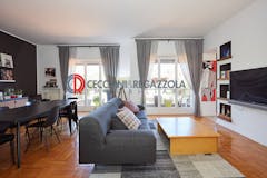 Two-bedroom Apartment of 160m² in Via Sismondi 6