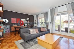 Three-bedroom Apartment of 160m² in Via Sismondi 6